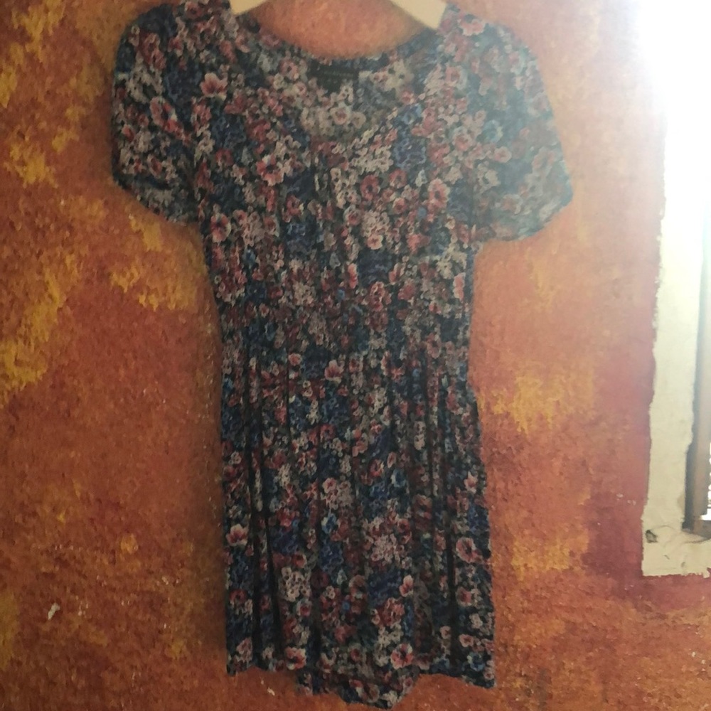 Floral v-neck twirly dress!